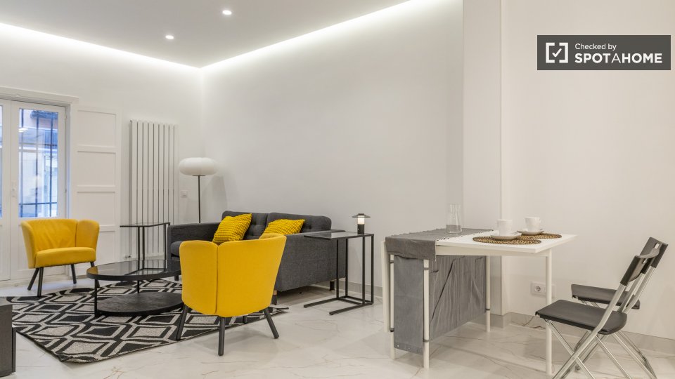 Apartment Madrid, 2 beds, 83m² — photo 9