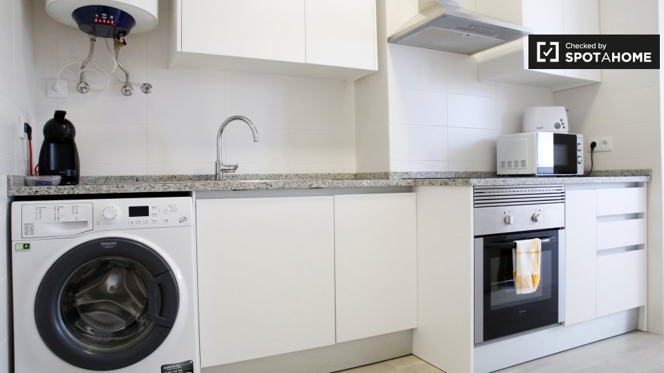 Apartment Lisbon, 2 beds — photo 10