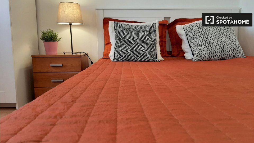 Double room Lisbon, 4 beds, 100m² — photo 4