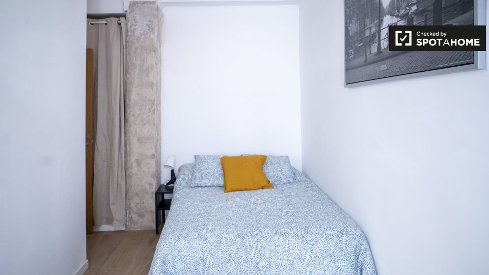 Double room Valencia, 6 beds — photo 6