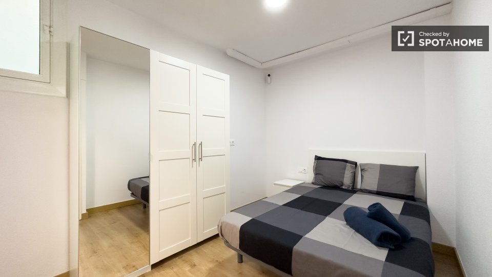 Apartment Barcelona, 1 bed, 60m² — photo 2