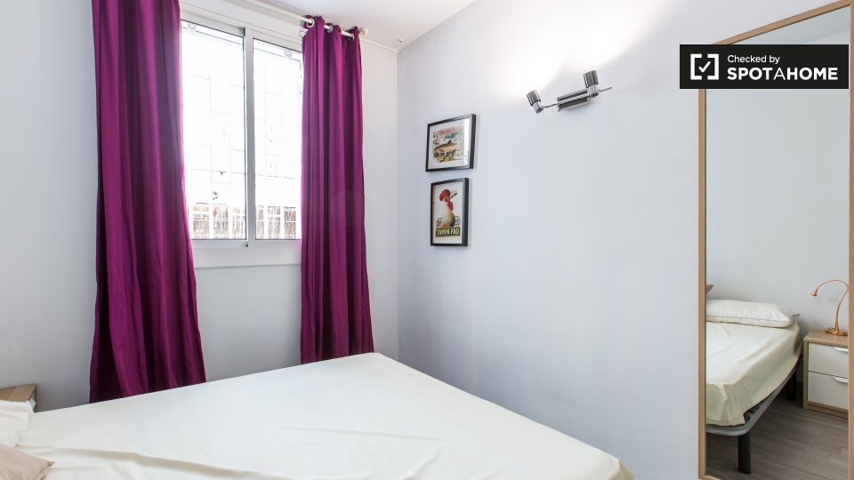 Apartment Barcelona, 3 beds, 60m² — photo 12