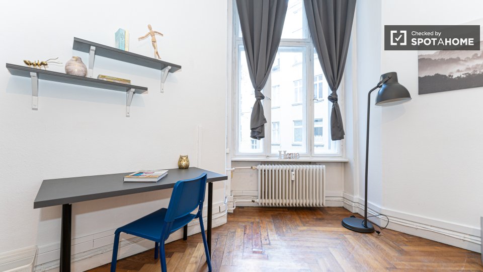 Double room Berlin, 7 beds, 146m² — photo 11