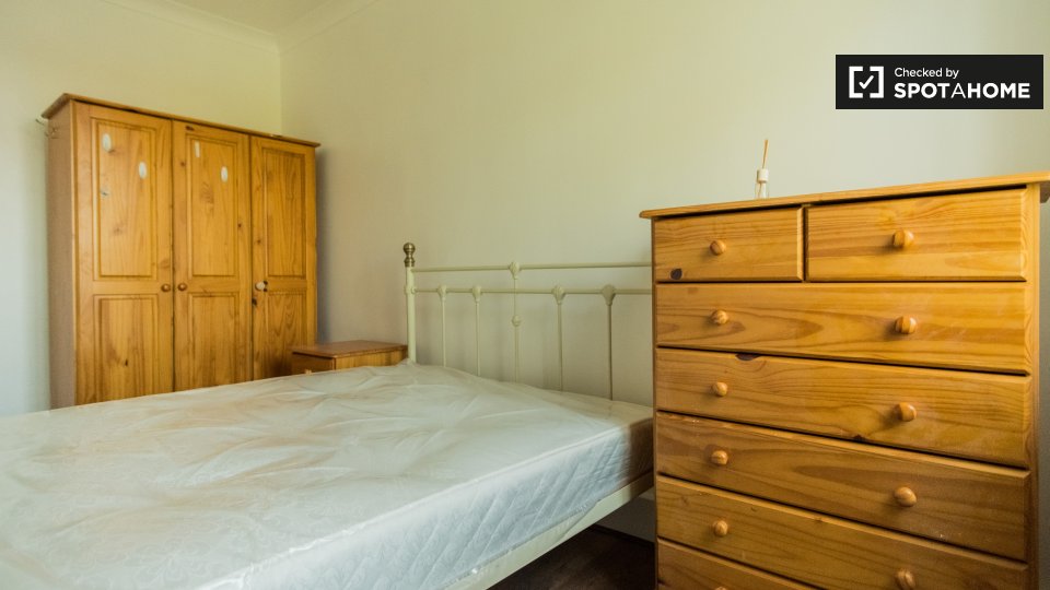 Double room London, 4 beds — photo 16