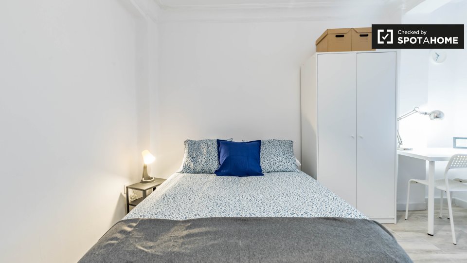 Double room Valencia, 5 beds — photo 2