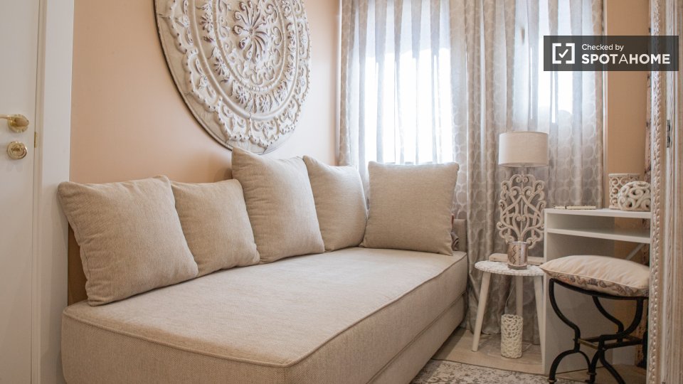 Double room Madrid, 2 beds — photo 19