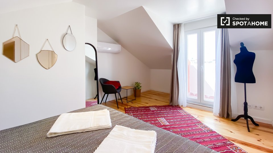 Apartment Lisbon, 2 beds — photo 14