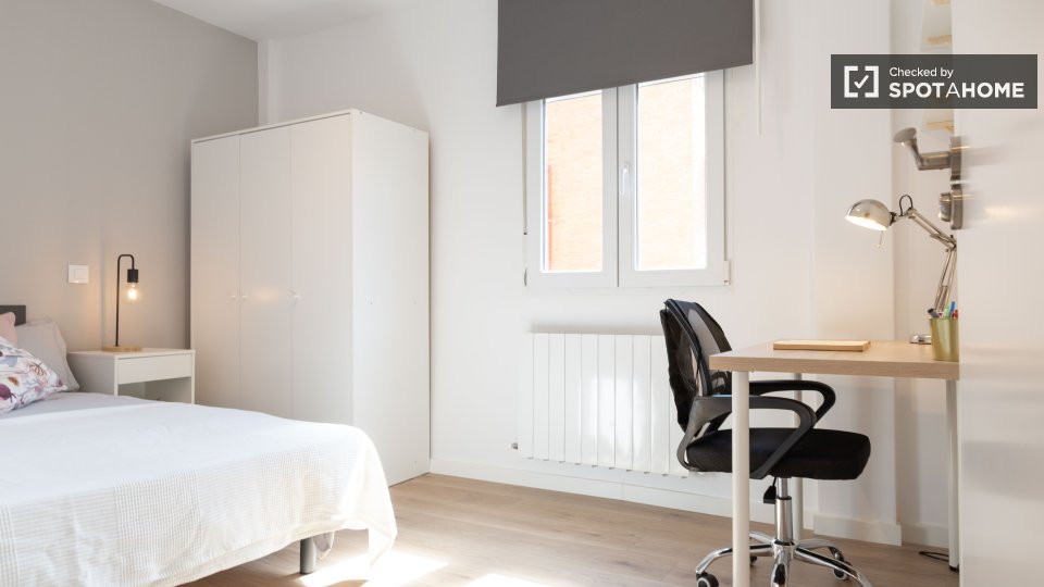 Double room Madrid, 4 beds — photo 14