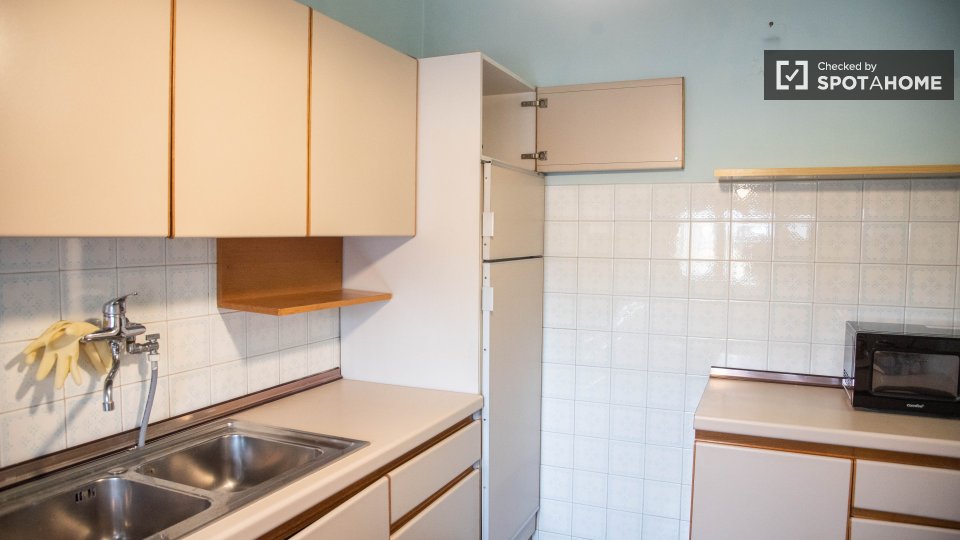 Double room Rome, 3 beds — photo 15