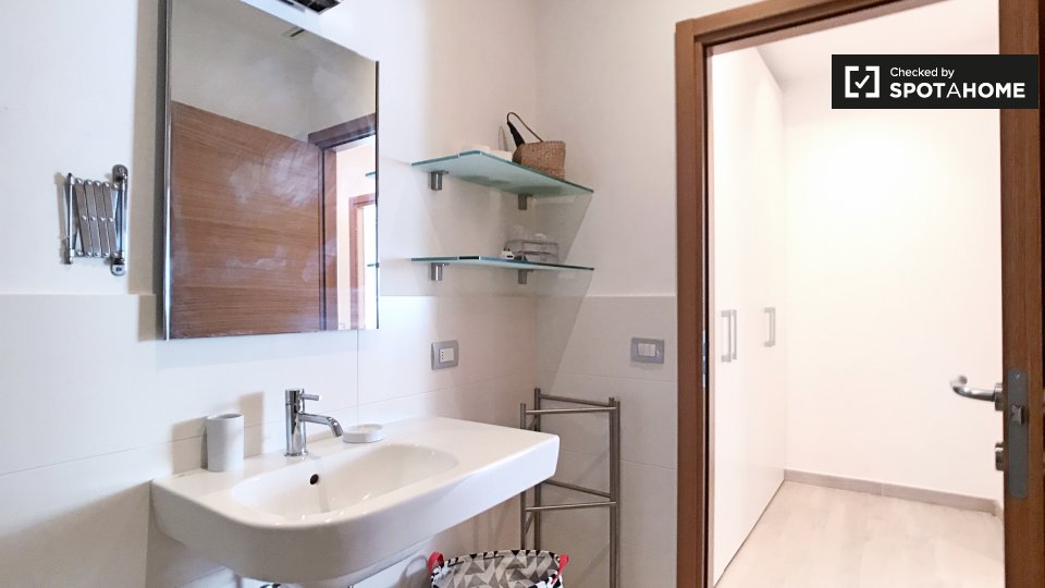 Apartment Milan, 1 bed — photo 13