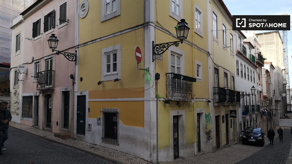 Apartment Lisbon, 1 bed — photo 3