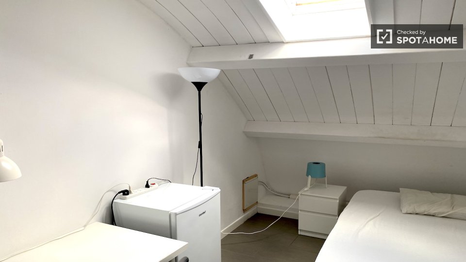 Double room Rome, 4 beds — photo 11