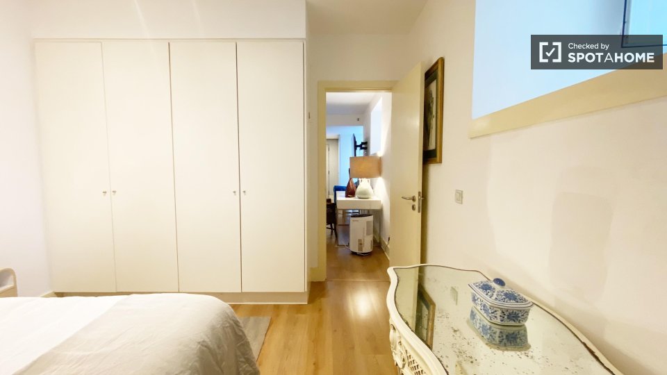 Apartment Lisbon, 1 bed, 82m² — photo 26