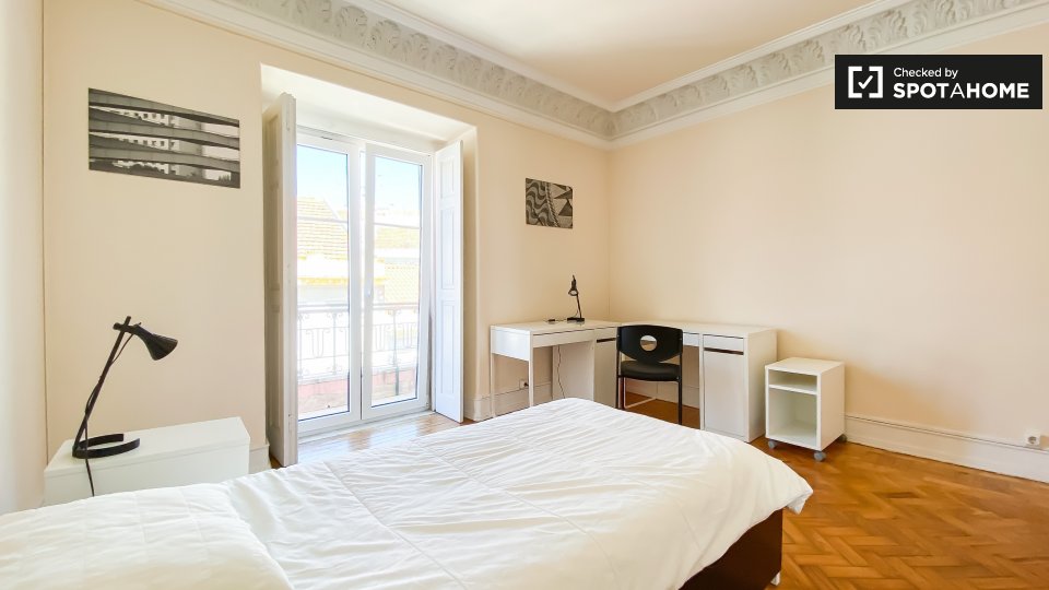 Double room Lisbon, 5 beds — photo 2