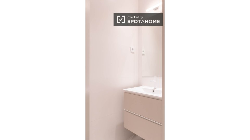 Apartment Madrid, 2 beds, 105m² — photo 30