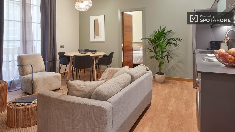 Apartment Barcelona, 2 beds — photo 11