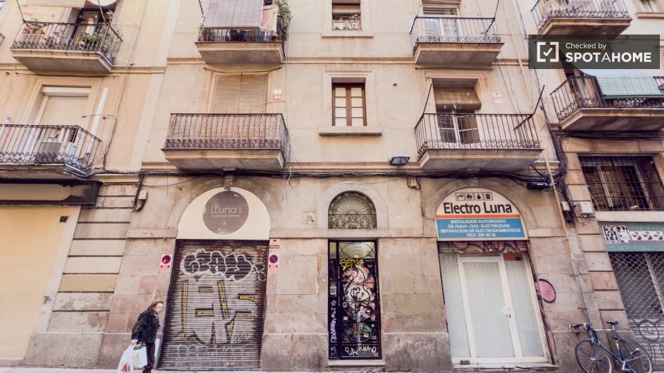Double room Barcelona, 2 beds, 50m² — photo 27