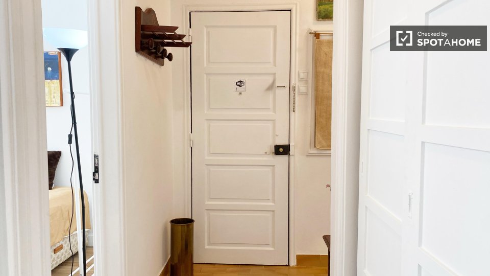 Apartment Lisbon, 2 beds — photo 19