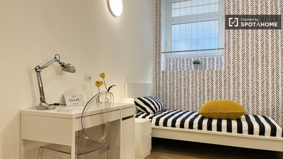 Double room Milan, 4 beds — photo 18