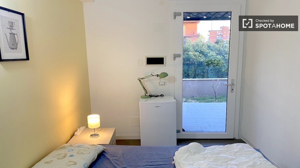 Double room Rome, 4 beds — photo 1