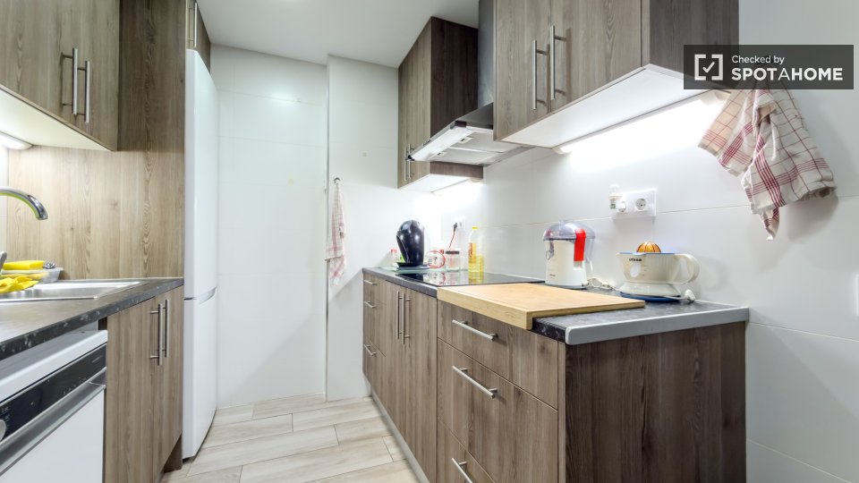 Double room Barcelona, 4 beds — photo 56