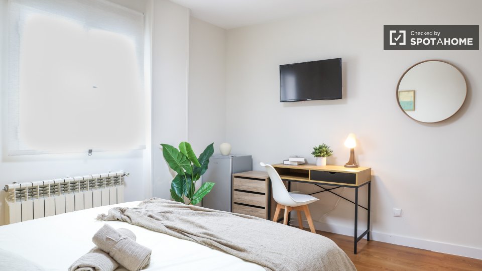 Habitación doble Madrid, 4 habitaciones — foto 24