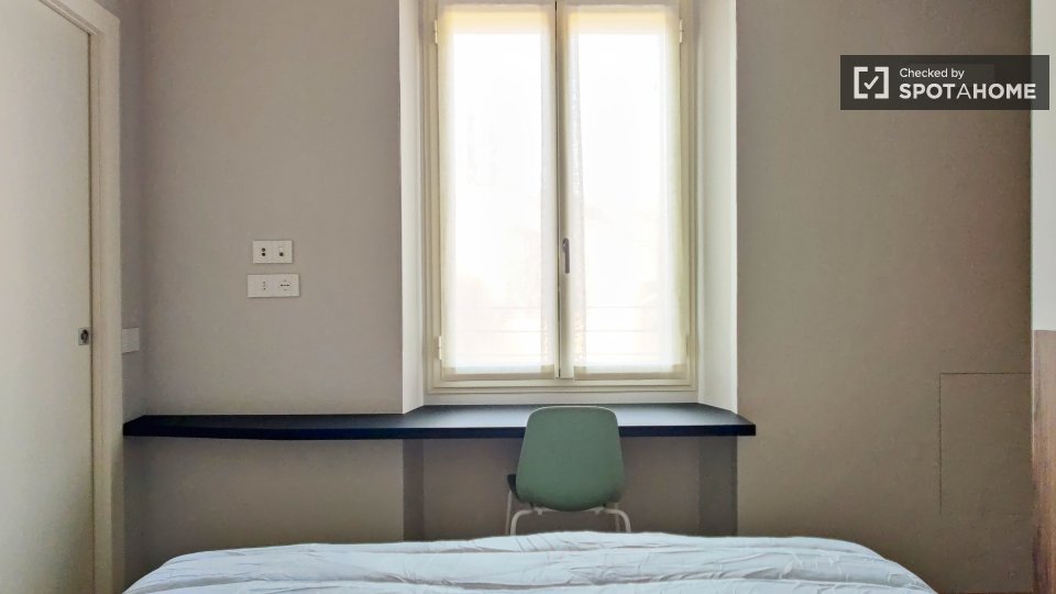 Apartment Milan, 1 bed, 49m² — photo 2