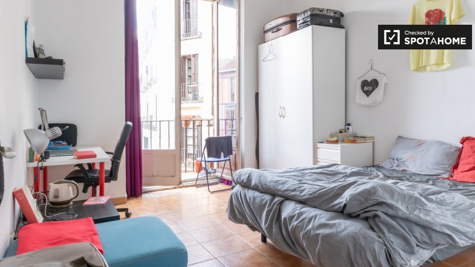 Double room Madrid, 4 beds — photo 1