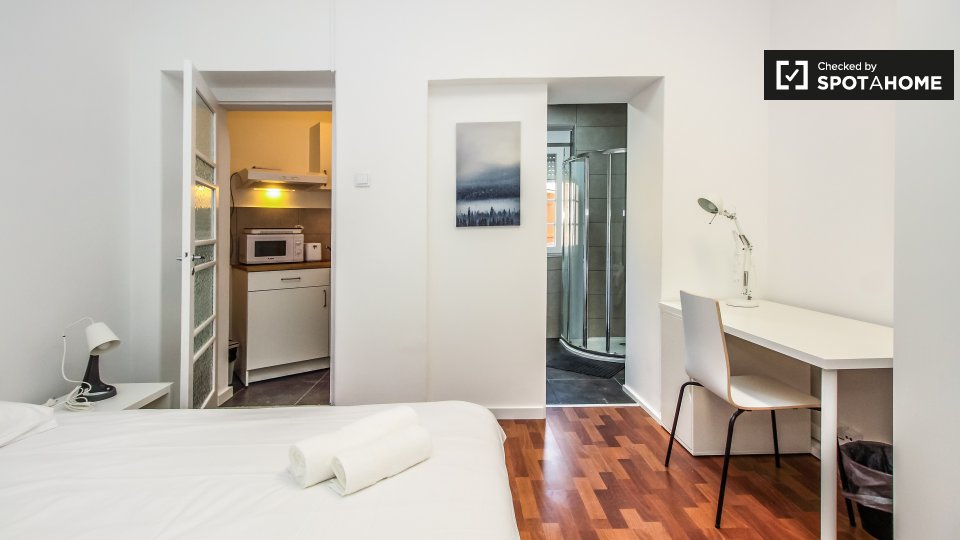 Double room Lisbon, 11 beds — photo 13