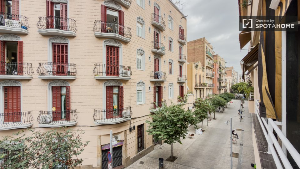 Double room Barcelona, 3 beds — photo 3