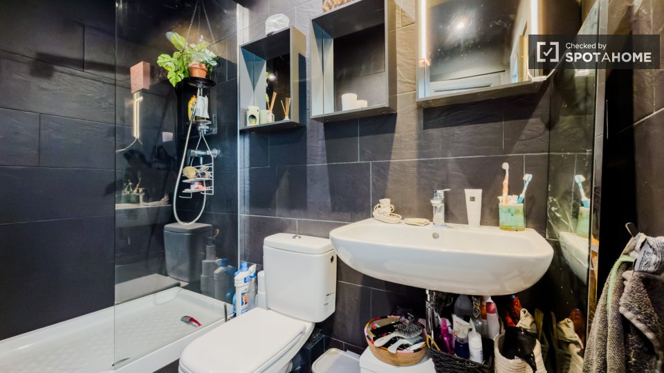 Double room Barcelona, 2 beds — photo 7