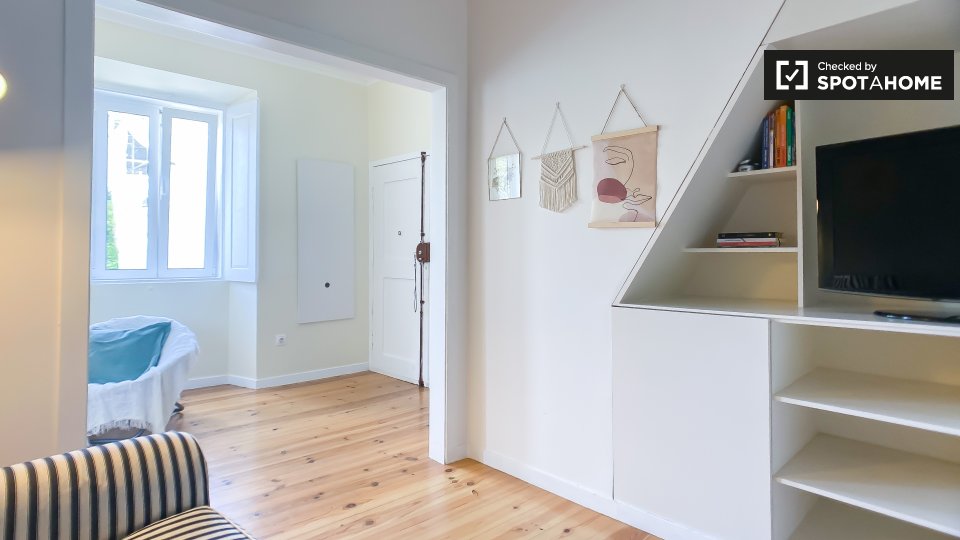 Apartment Lisbon, 1 bed — photo 8