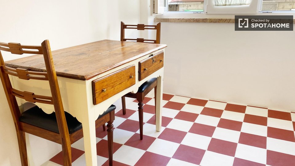 Apartment Lisbon, 1 bed — photo 10