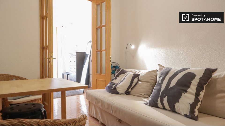 Apartamento de 2 dormitorios en alquiler en madrid