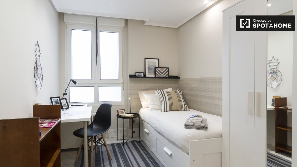 Double room Bilbao, 5 beds — photo 1