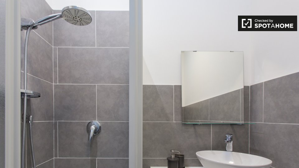 Double room Milan, 5 beds, 113m² — photo 9