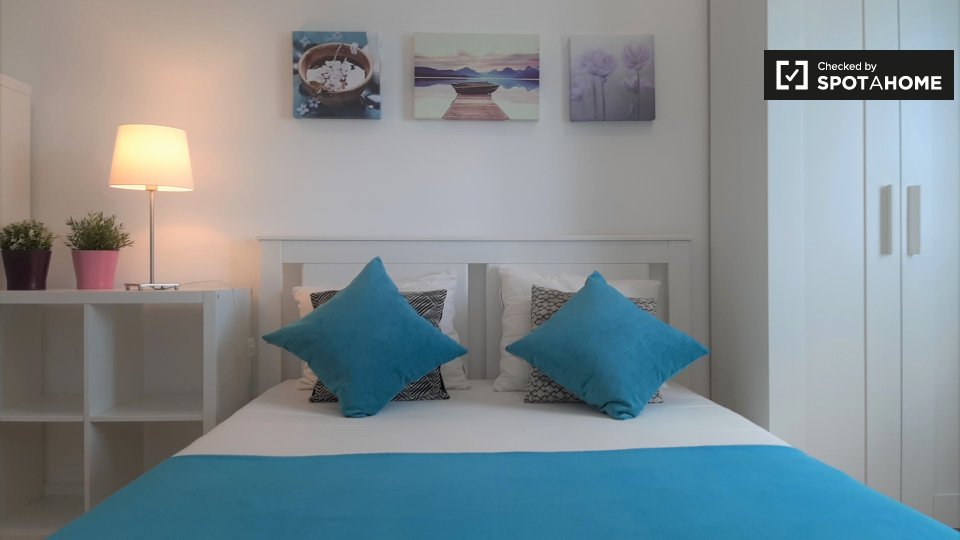Double room Lisbon, 4 beds, 100m² — photo 19