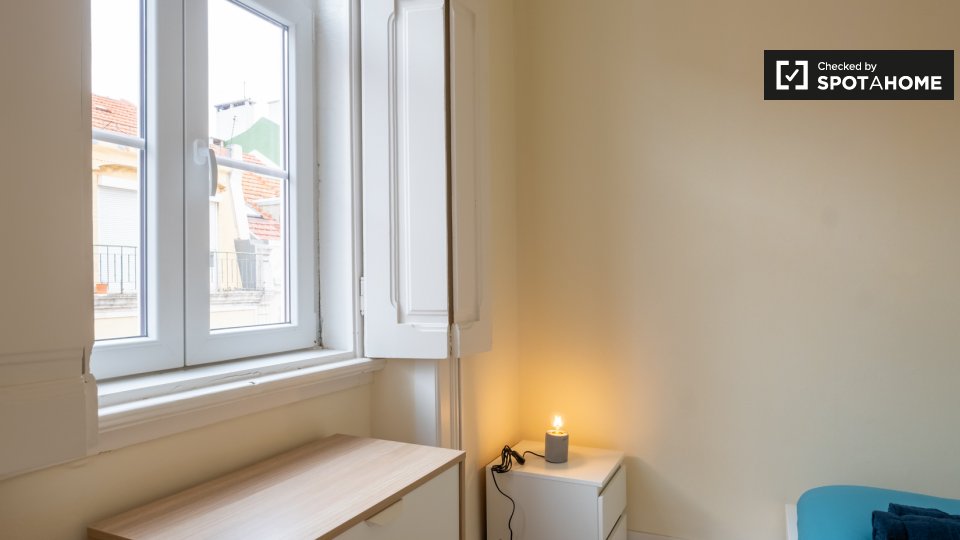 Double room Lisbon, 5 beds — photo 2