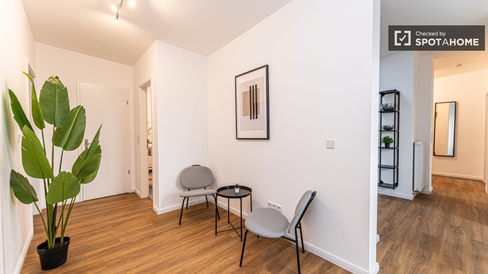 Double room Berlin, 5 beds, 105m² — photo 4
