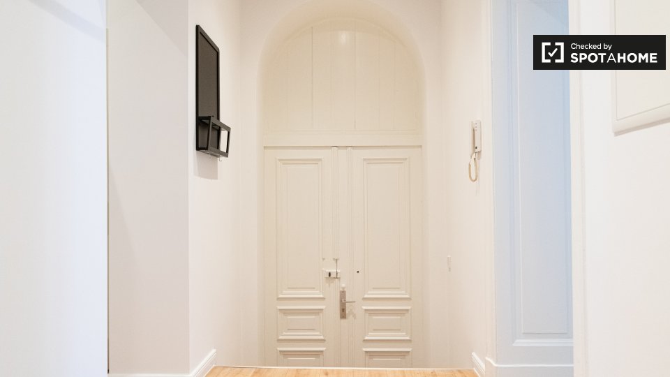 Double room Berlin, 4 beds, 74m² — photo 19