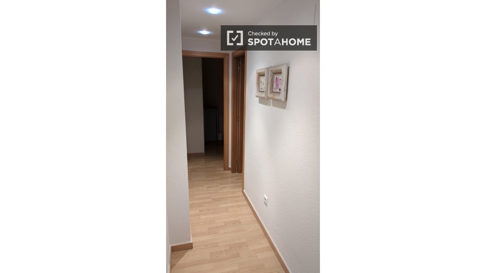 Apartment Zaragoza, 2 beds, 55m² — photo 8