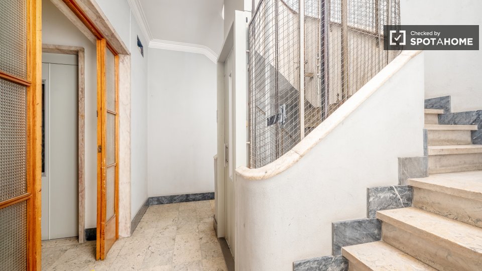 Double room Lisbon, 7 beds — photo 9