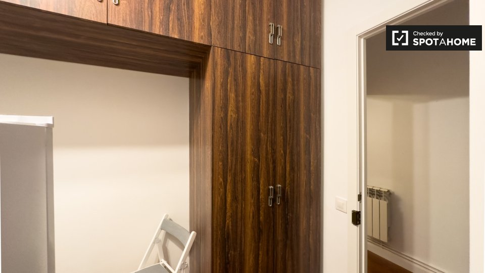 Double room Barcelona, 2 beds, 60m² — photo 4