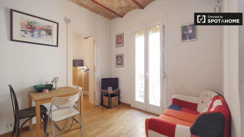 Apartment Barcelona, 2 beds — photo 1