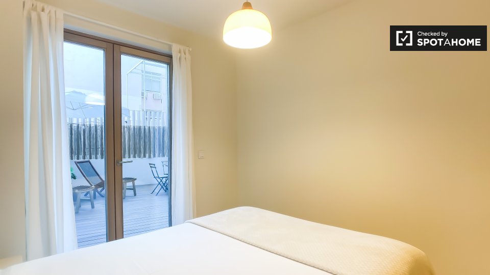 Apartment Lisbon, 2 beds — photo 15