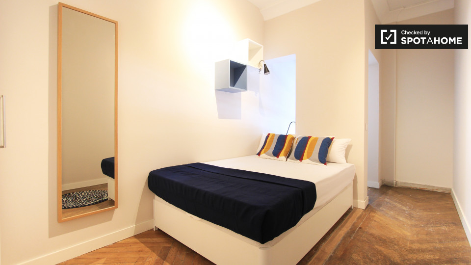 Exterior room in 9bedroom apartment in Moncloa, Madrid (ref 135026