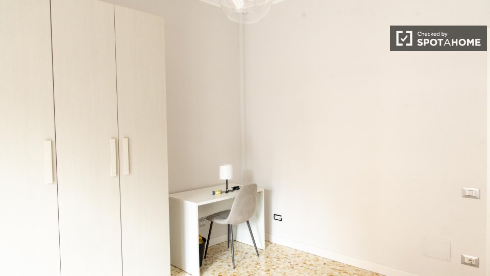 Double room Rome, 3 beds — photo 1