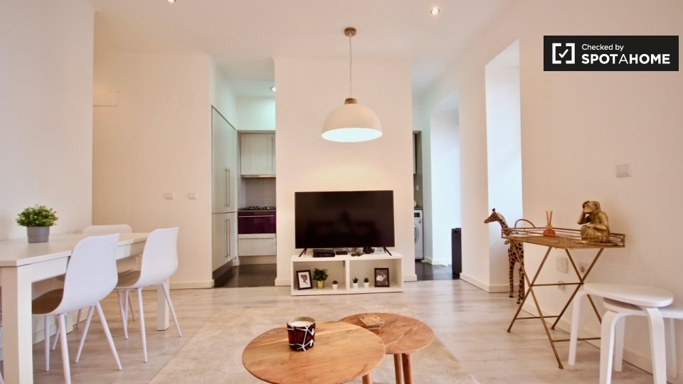 Apartment Lisbon, 2 beds — photo 2