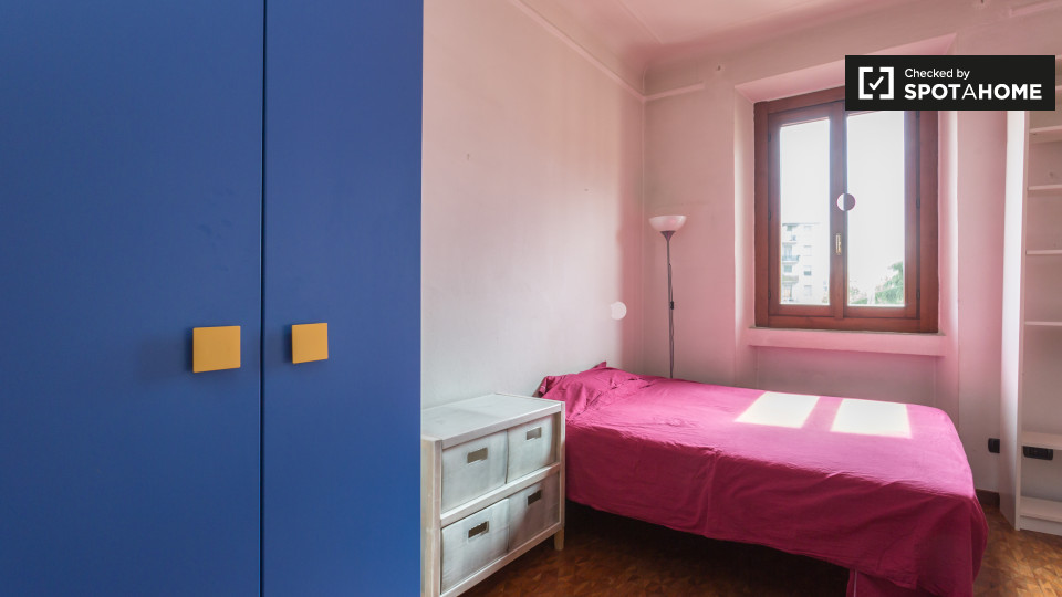 Double room Milan, 2 beds — photo 4