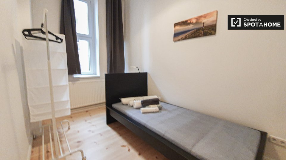 Double room Berlin, 4 beds — photo 17